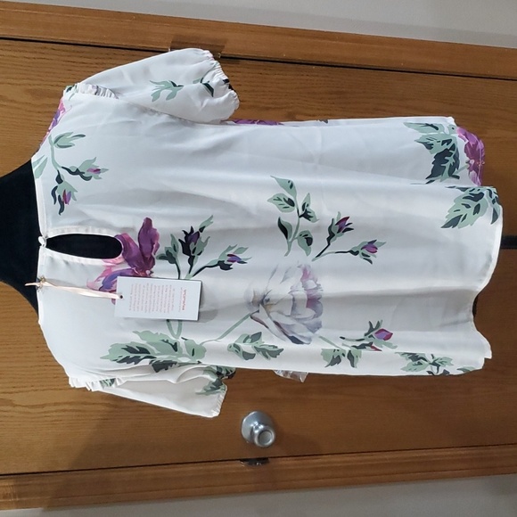 Modcloth nwt light floral purple and green ruffle trim short sleeve - Picture 3 of 6